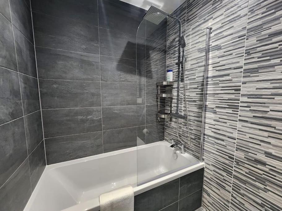 Paradigm Court, Modern 2-Bedroom Apartment F2, Oksford Zewnętrze zdjęcie